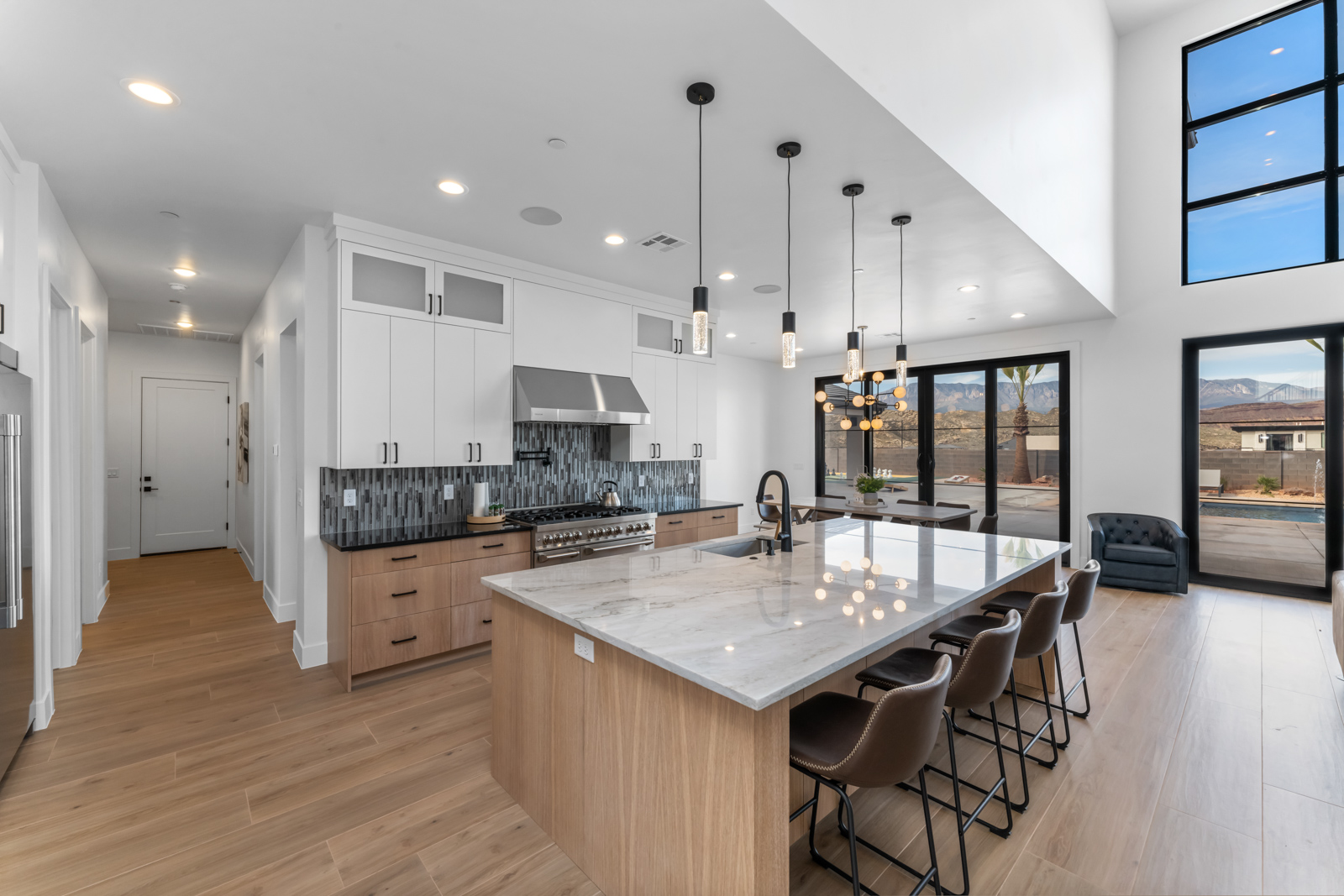 Real Estate Photography Pricing: What Determines the Cost